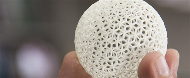 White, 3D-printed ball